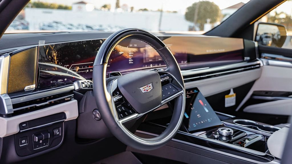 Used 2025 Cadillac Escalade Sport image 25