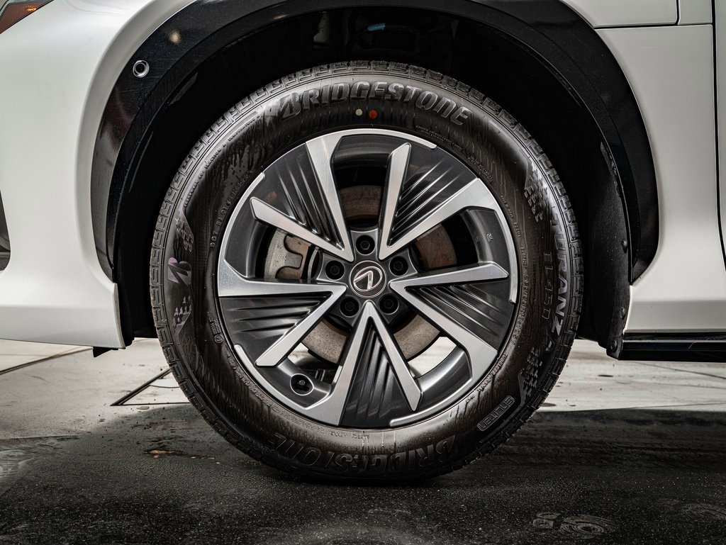 Certified 2023 Lexus RZ 450e Premium w/ Technology Package image 13