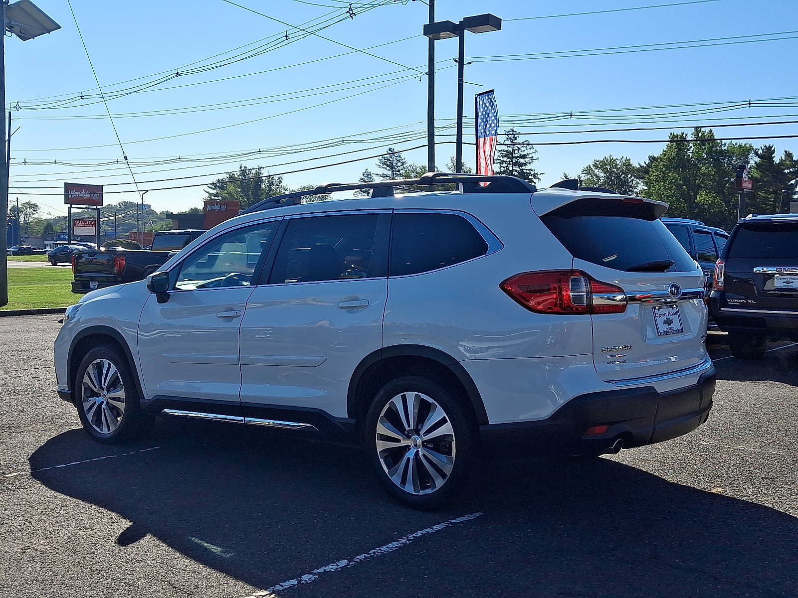 Used 2022 Subaru Ascent Limited w/ Technology Package AWD/4WD image 4