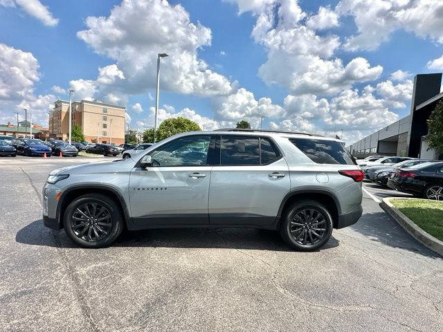 Used 2023 Chevrolet Traverse RS FWD image 7