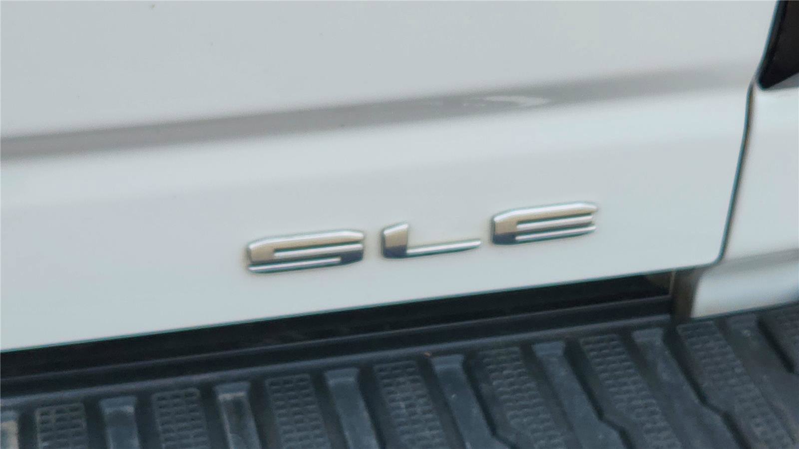 Used 2023 GMC Sierra 2500 SLE w/ SLE Convenience Package image 23