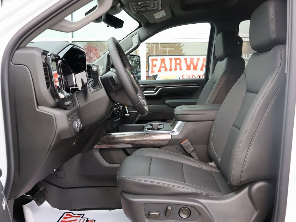 New 2026 Chevrolet Silverado 3500 LTZ w/ LTZ Plus Package image 15