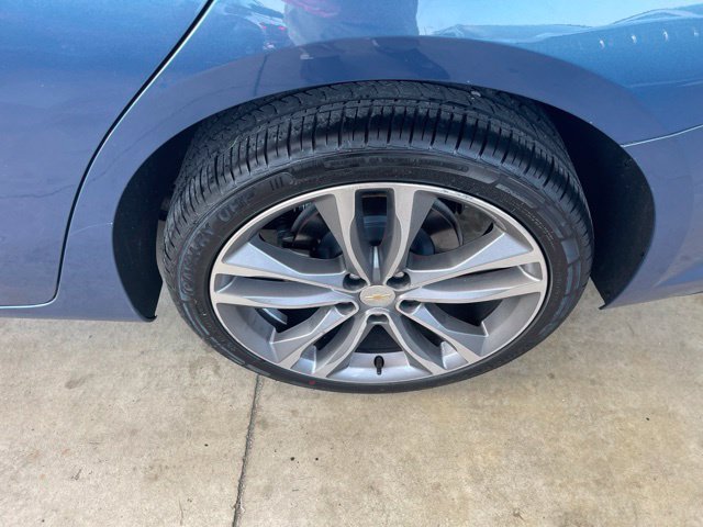 Used 2024 Chevrolet Malibu LT FWD image 11