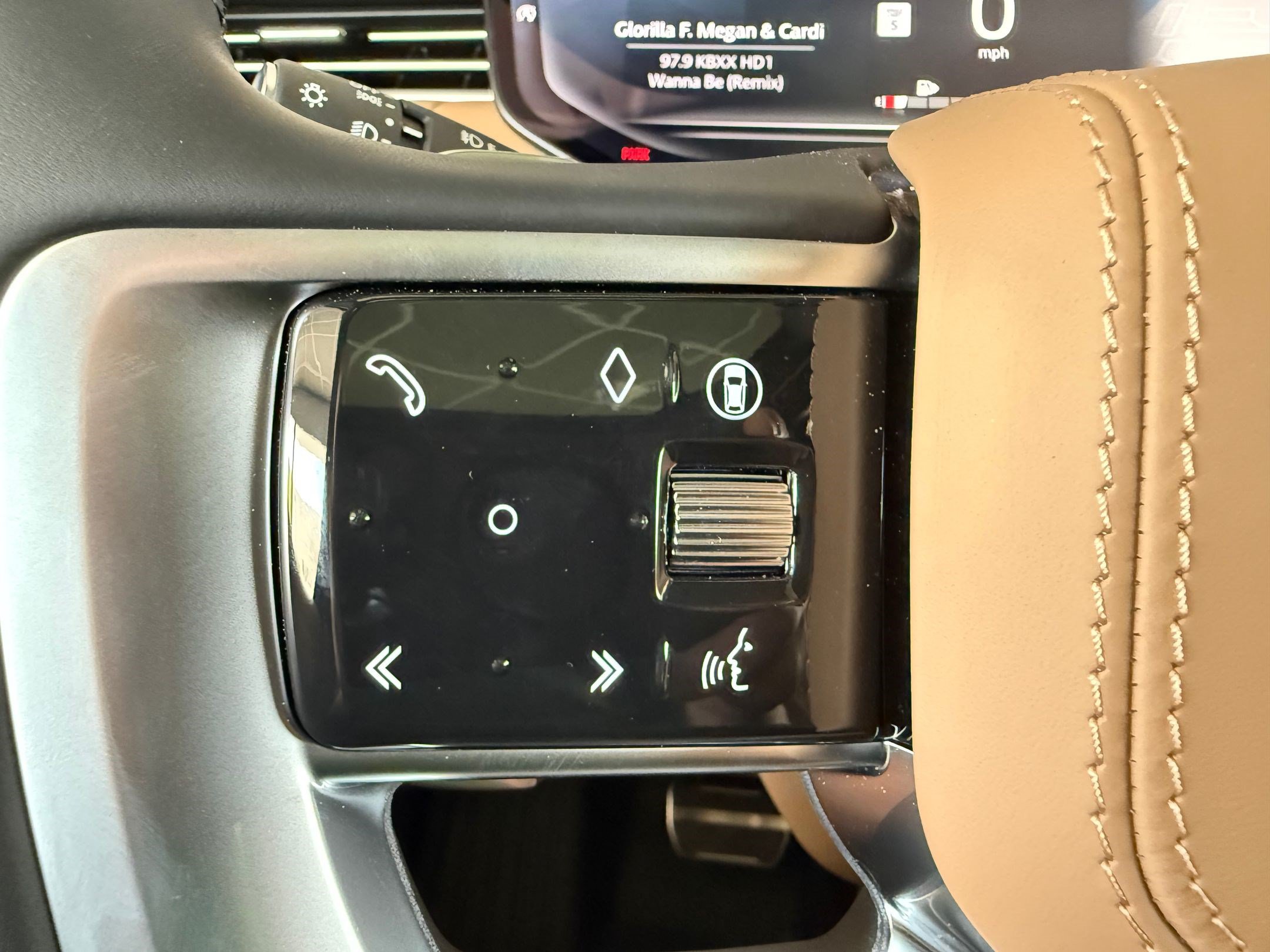 New 2026 Land Rover Range Rover SE AWD/4WD image 30