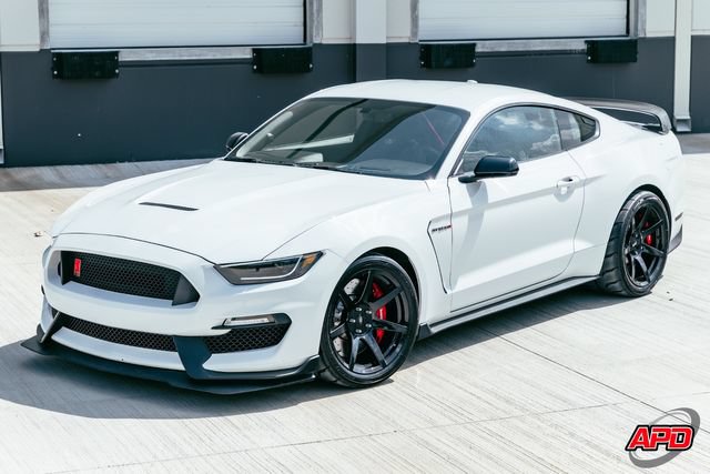 Used 2017 Ford Mustang Shelby GT350R w/ GT350R Equipment Group 920A RWD image 37