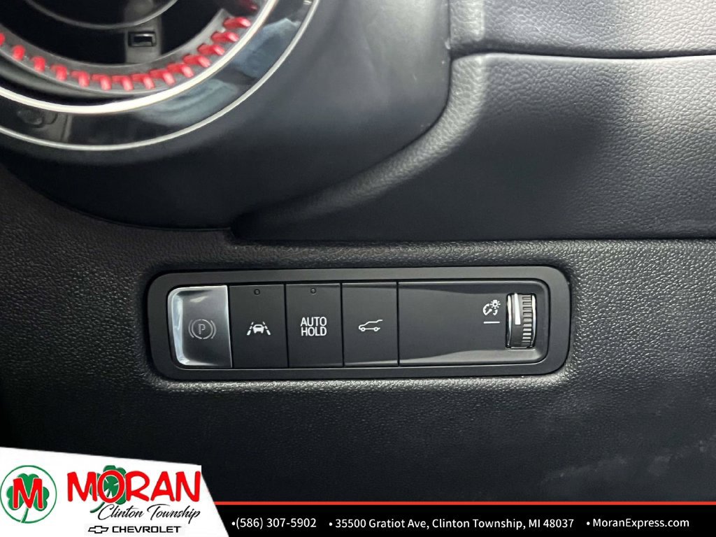 Certified 2024 Chevrolet Equinox EV RS FWD image 26
