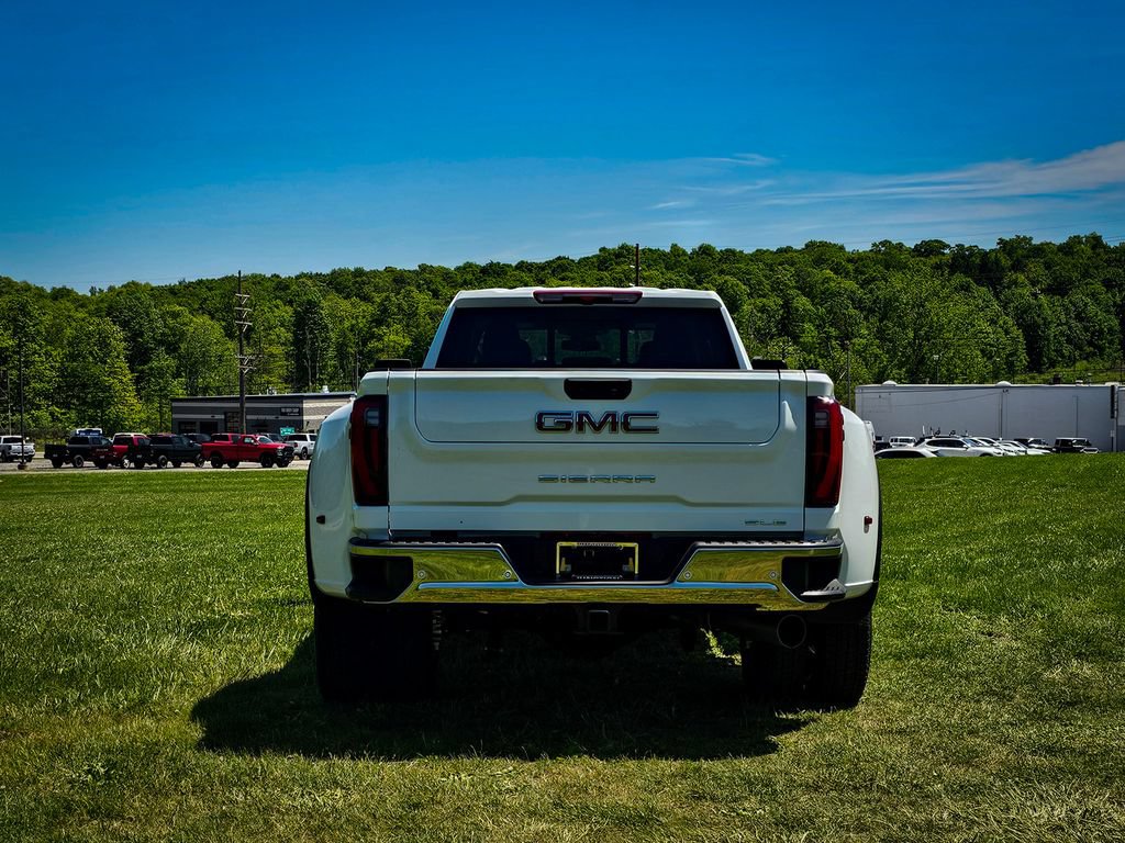 New 2026 GMC Sierra 3500 SLE w/ SLE Value Package AWD/4WD image 5