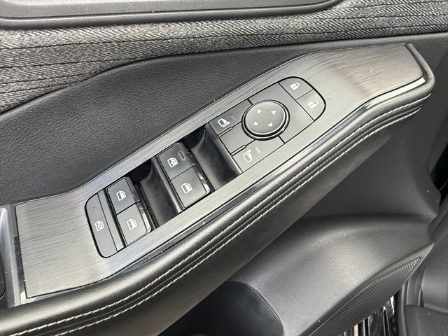 Used 2021 Nissan Rogue SV AWD/4WD image 9