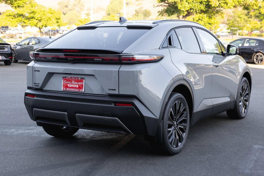New 2026 Toyota C-HR AWD/4WD image 5