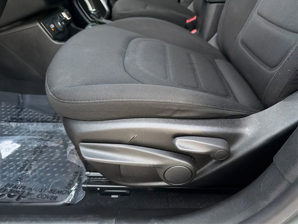 Used 2022 Jeep Renegade Latitude image 19