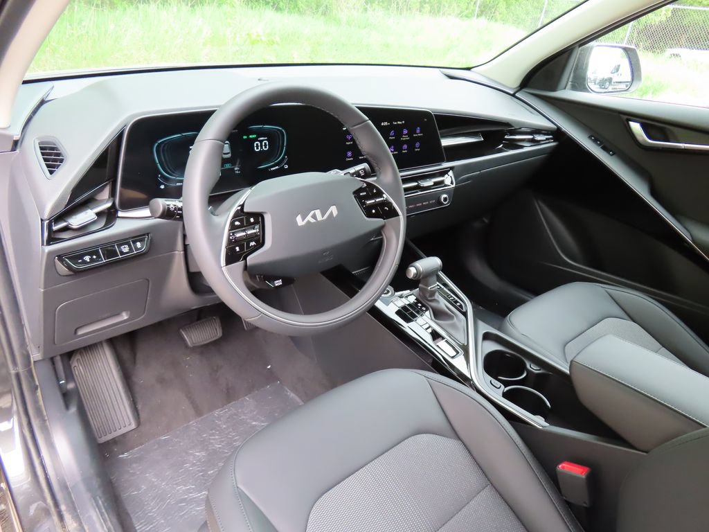 New 2026 Kia Niro EX FWD image 19