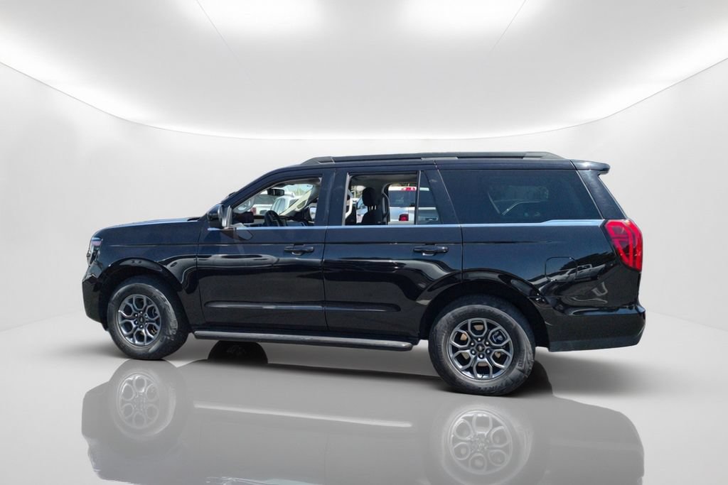 Used 2025 Ford Expedition Active AWD/4WD image 9