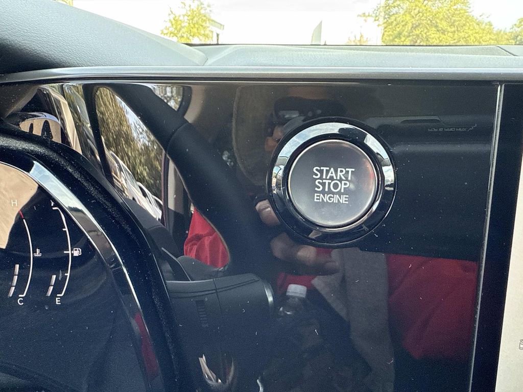 Used 2024 Lexus NX 250 FWD w/ Towing Package (2000 Lbs) image 32