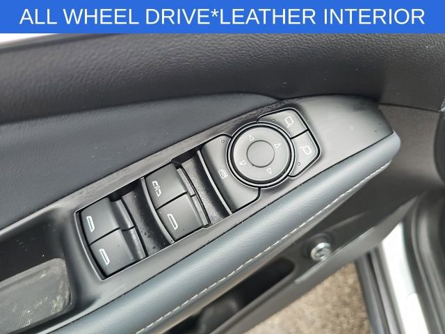 Used 2023 Buick Enclave Essence image 29