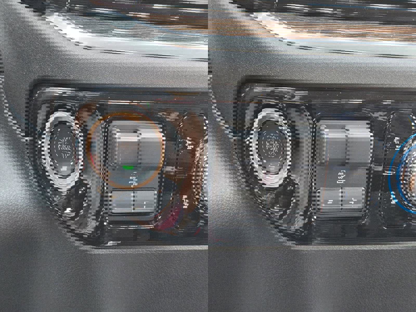 New 2026 GMC Sierra 1500 Elevation w/ Elevation Premium Package image 13