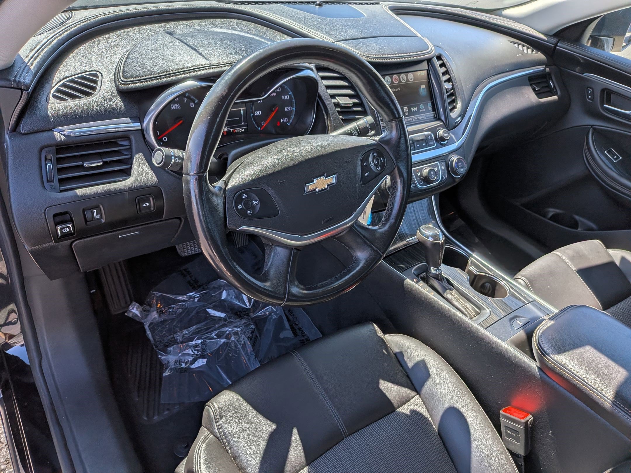 Used 2017 Chevrolet Impala LT FWD image 14