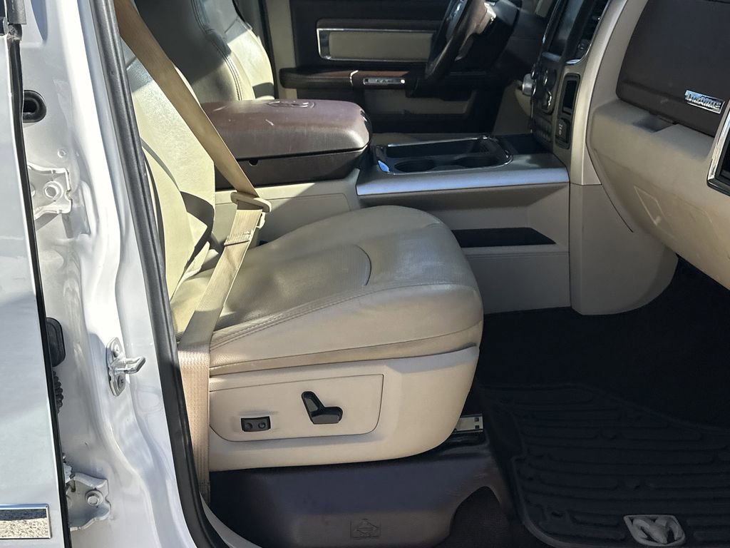 Used 2016 RAM 1500 Laramie w/ Convenience Group image 14