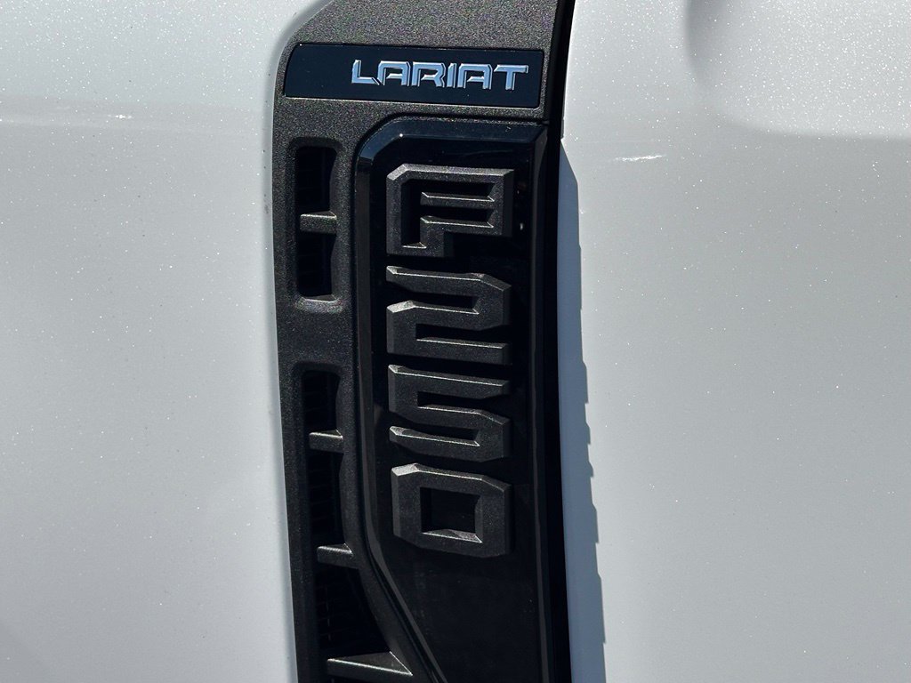 New 2027 Ford F250 Lariat w/ Black Appearance Package AWD/4WD image 34