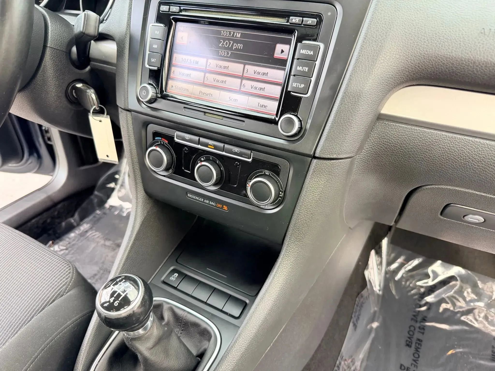 Used 2011 Volkswagen Golf TDI image 14