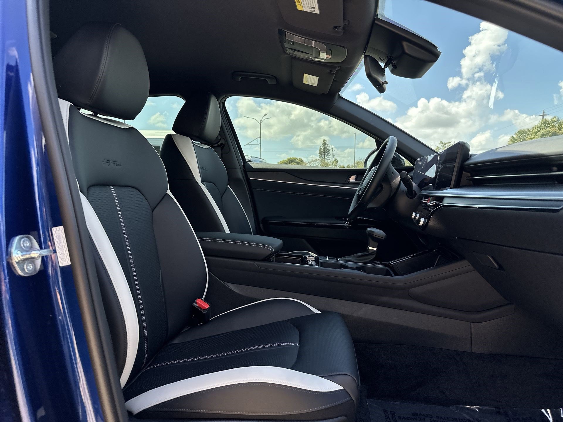 Used 2025 Kia K5 GT-Line image 25