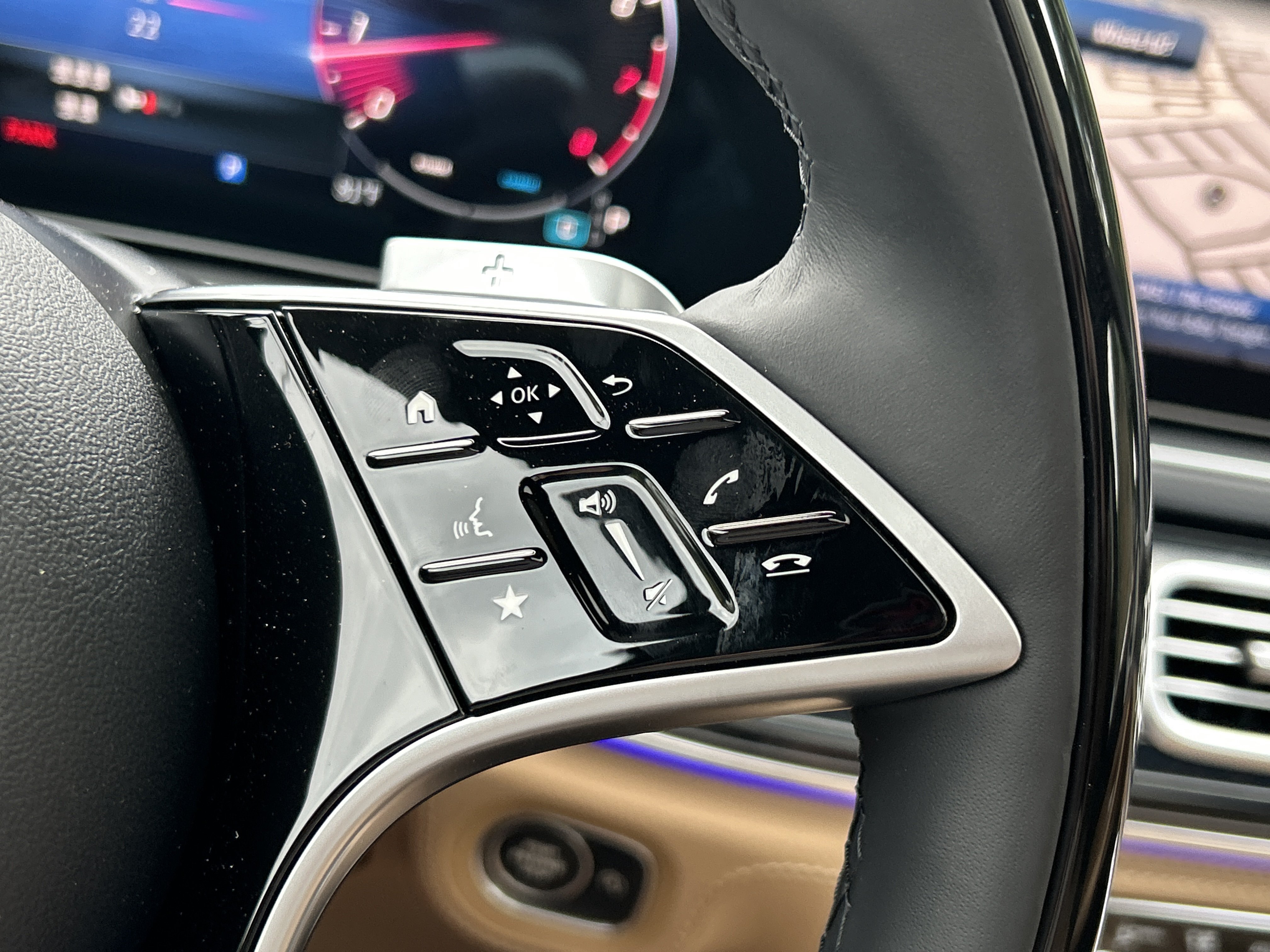 New 2026 Mercedes-Benz GLS 580 4MATIC image 27