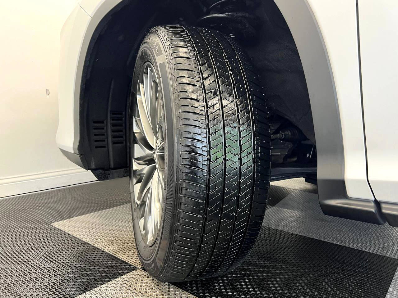 Used 2022 Lexus RX 450h AWD w/ Luxury Package image 29