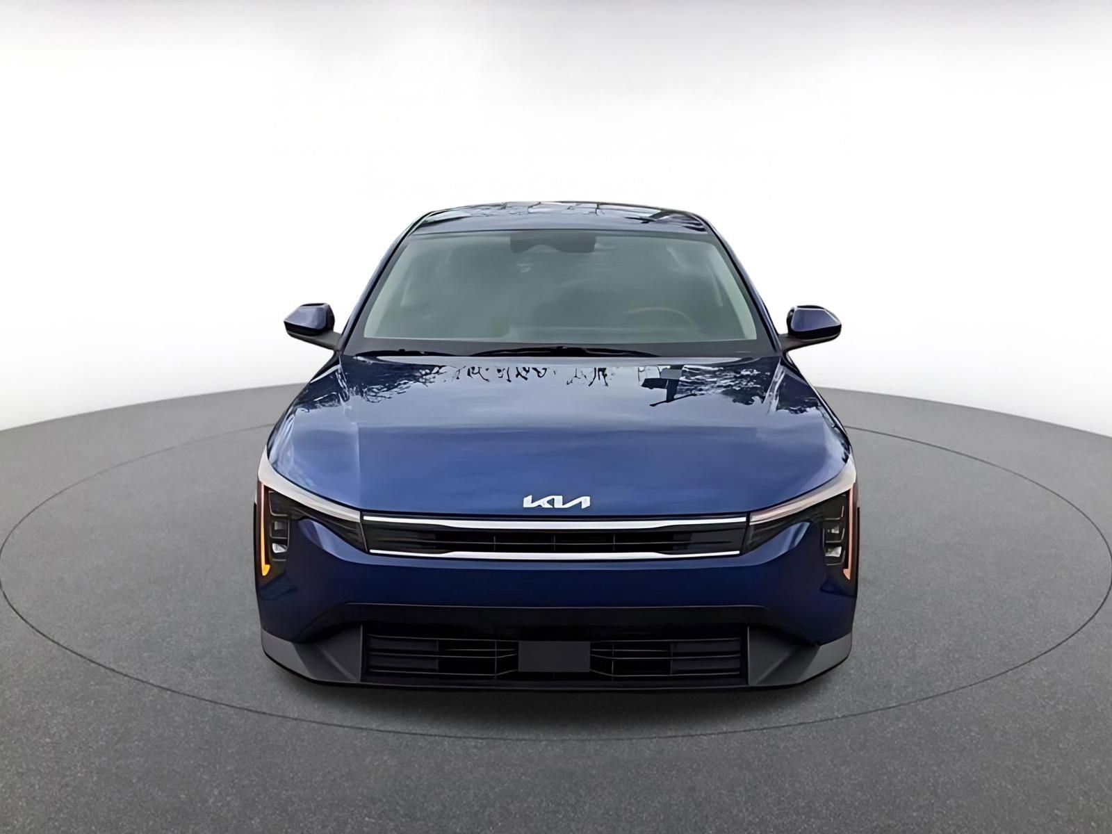 Used 2025 Kia K4 FWD image 4