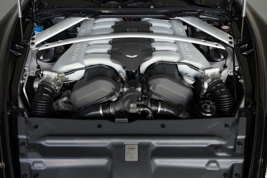 Used 2012 Aston Martin Rapide image 31