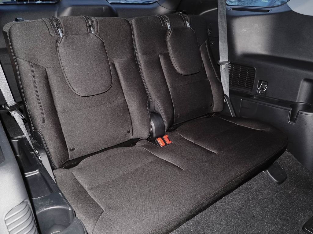 Used 2023 Ford Explorer XLT image 24