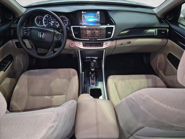 Used 2015 Honda Accord EX image 18