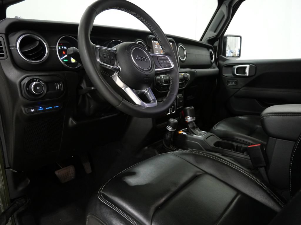 Used 2023 Jeep Wrangler Unlimited Sahara w/ Cold Weather Group AWD/4WD image 12