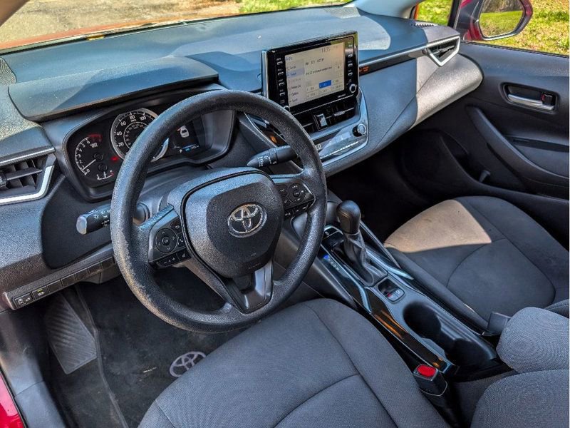Used 2021 Toyota Corolla LE FWD image 17