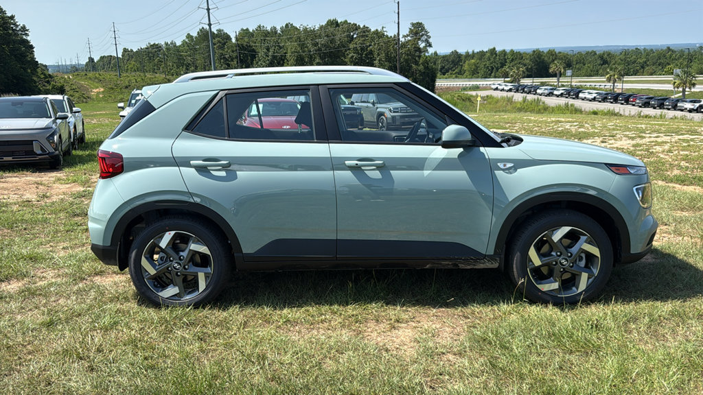 New 2026 Hyundai Venue SEL FWD image 8