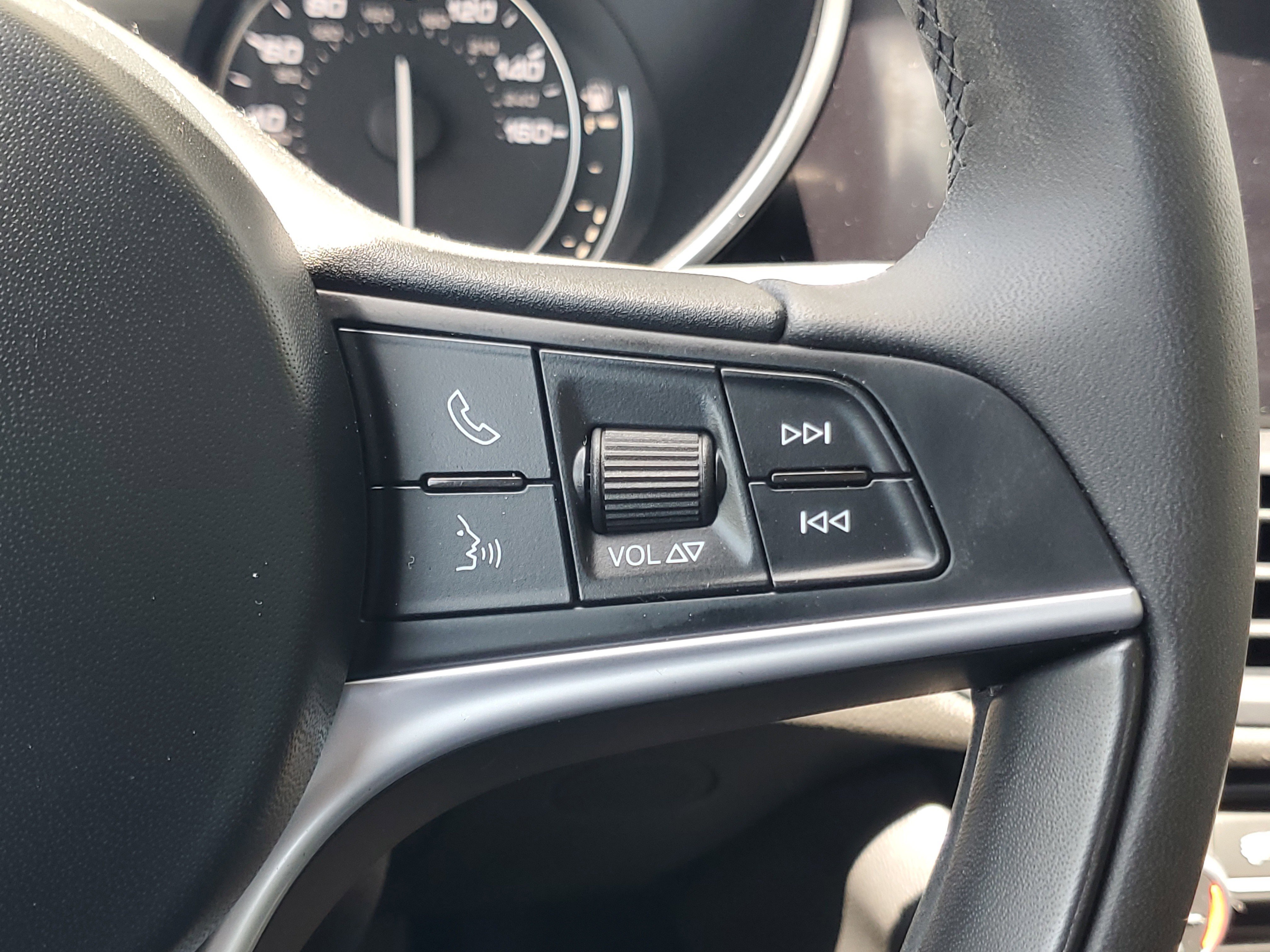 Used 2018 Alfa Romeo Giulia RWD image 22