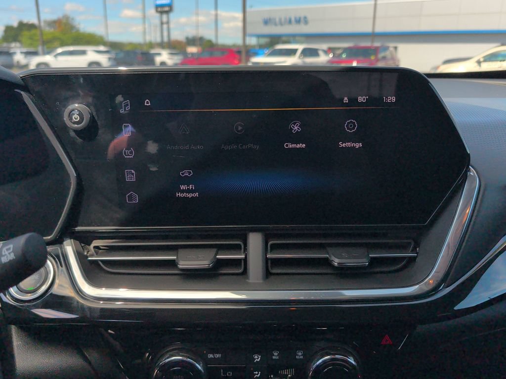 Used 2024 Chevrolet Trax ACTIV w/ Sunroof Package FWD image 11