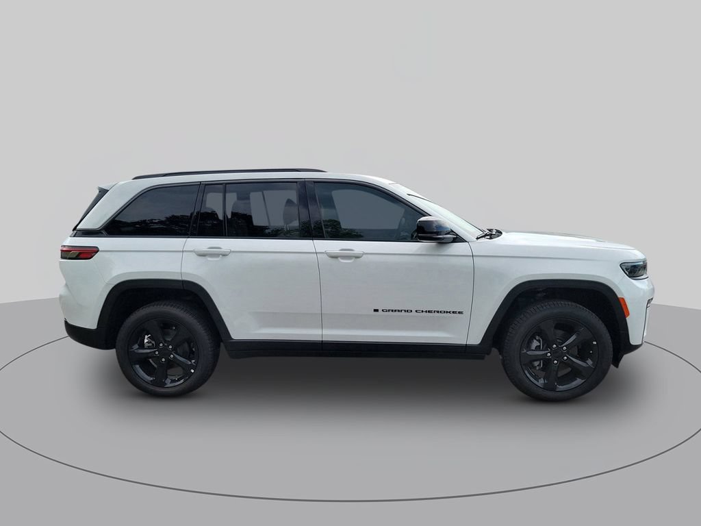 New 2026 Jeep Grand Cherokee Limited w/ Limited Altitude Package RWD image 2
