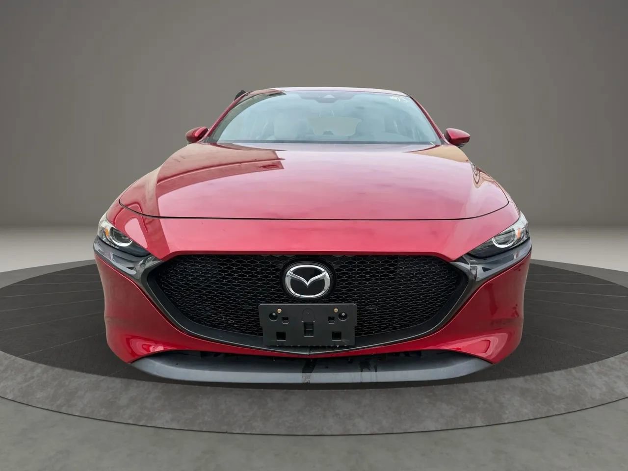 Used 2019 MAZDA MAZDA3 Hatchback 4D image 2