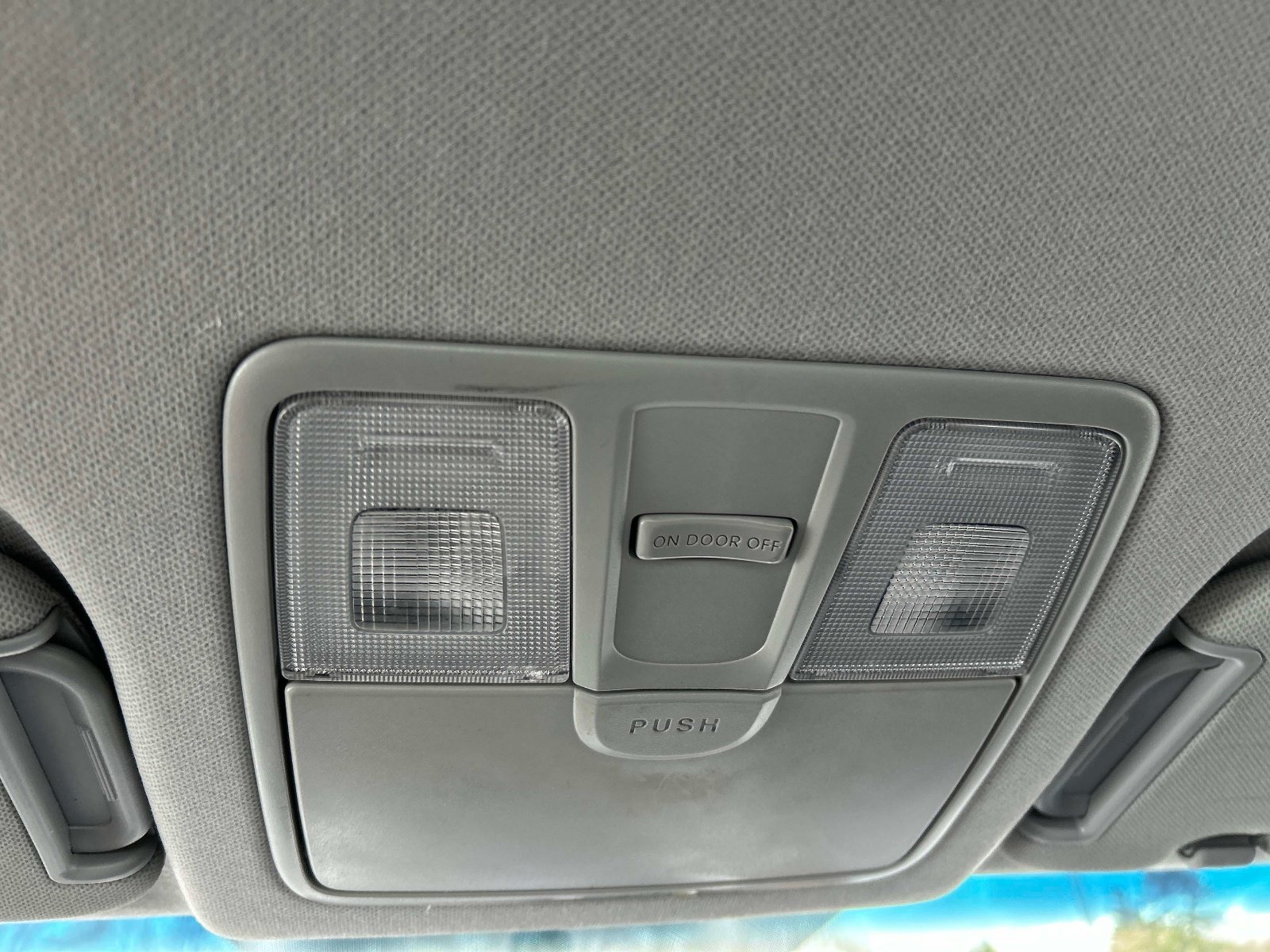 Used 2013 Hyundai Elantra FWD image 29