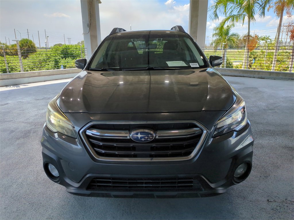 Used 2018 Subaru Outback 2.5i Limited image 3