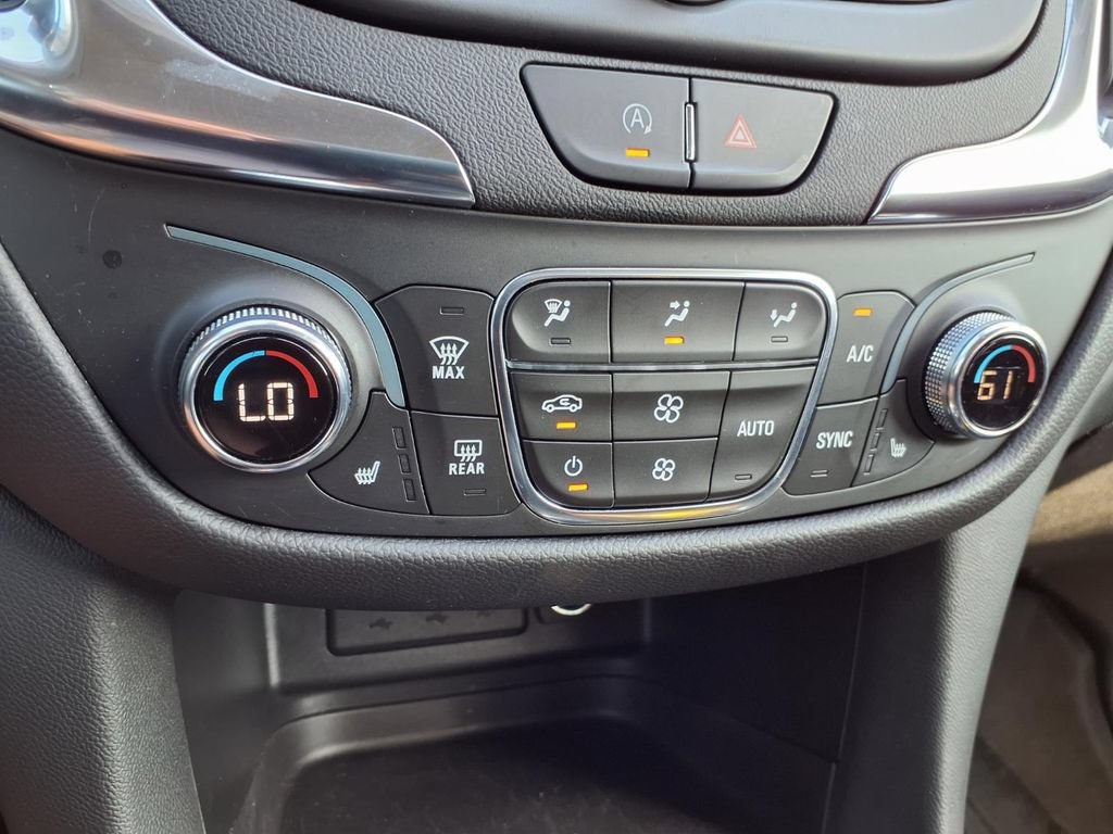 Used 2023 Chevrolet Equinox LT AWD/4WD image 9