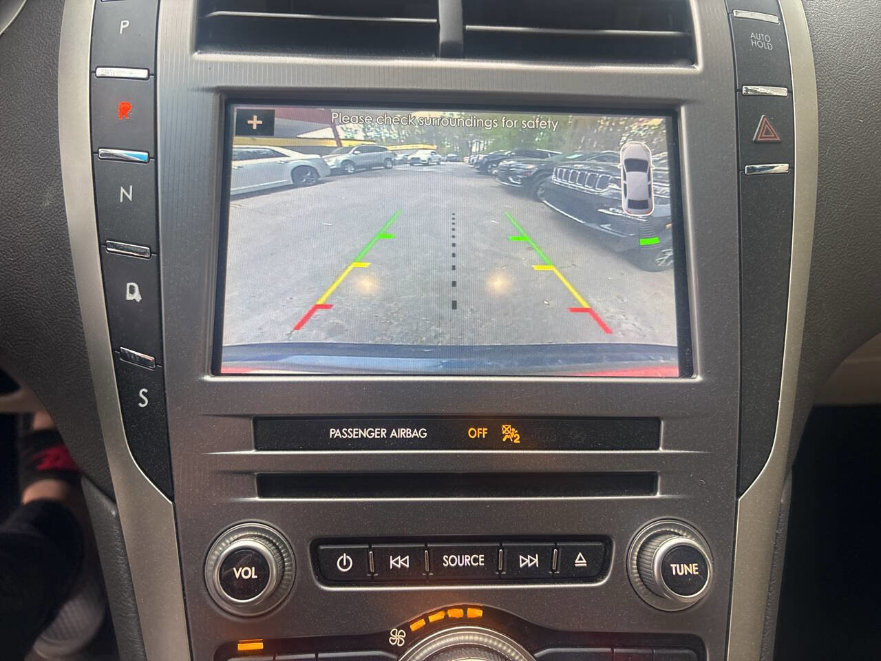Used 2017 Lincoln MKZ Reserve image 12