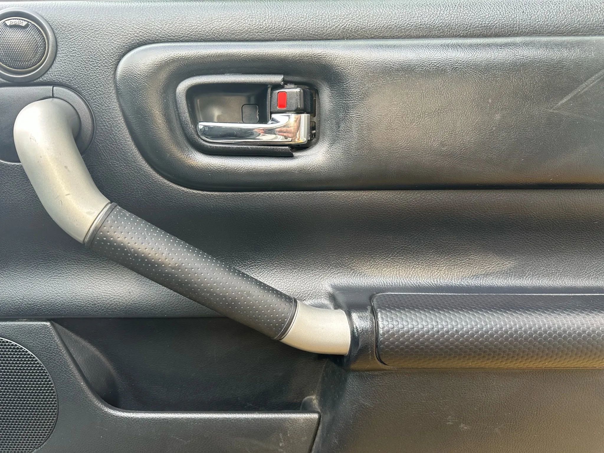 Used 2000 Toyota MR2 image 11