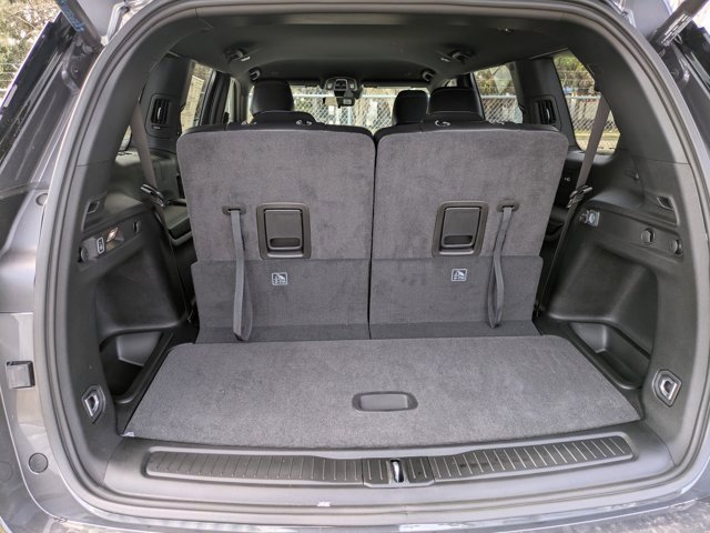 New 2025 Jeep Grand Cherokee L Laredo image 11