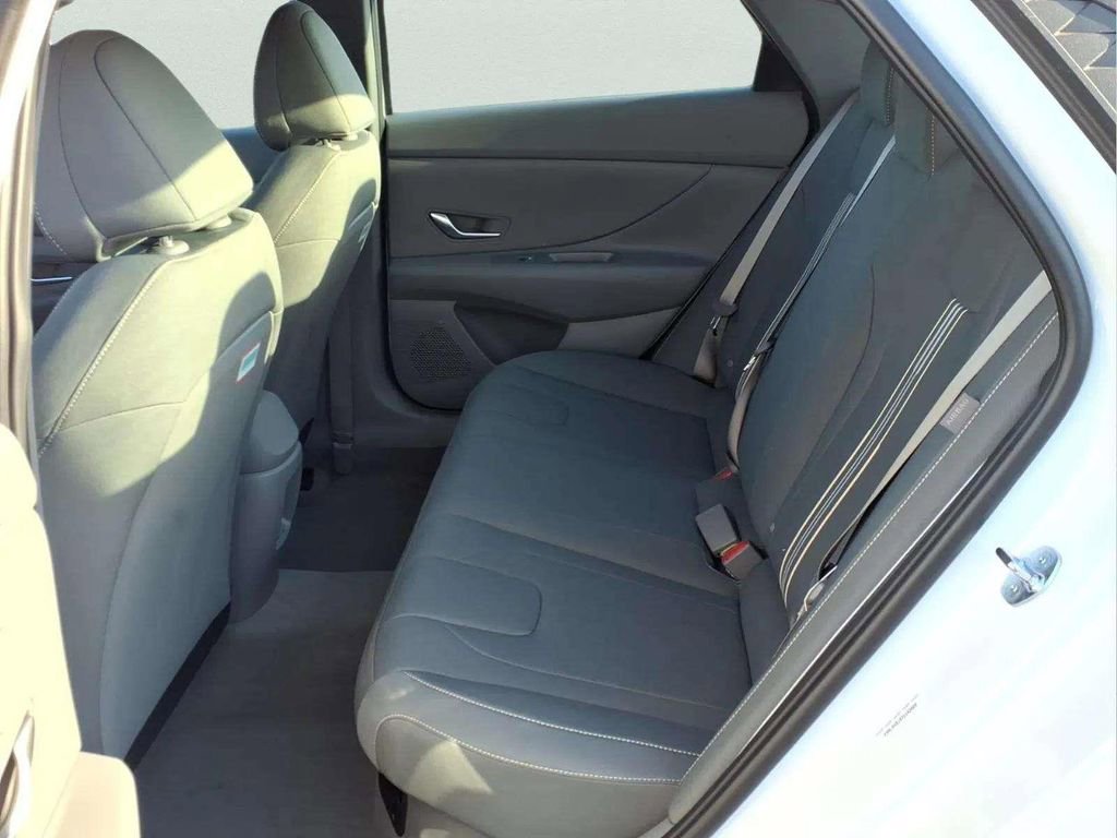 New 2026 Hyundai Elantra Blue image 10