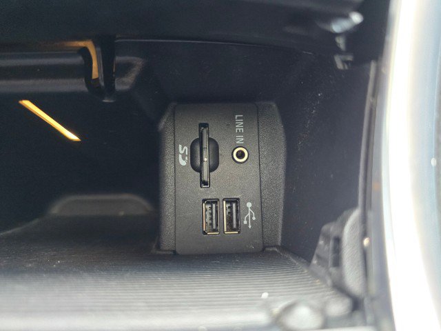 Used 2015 Ford Edge Sport image 39