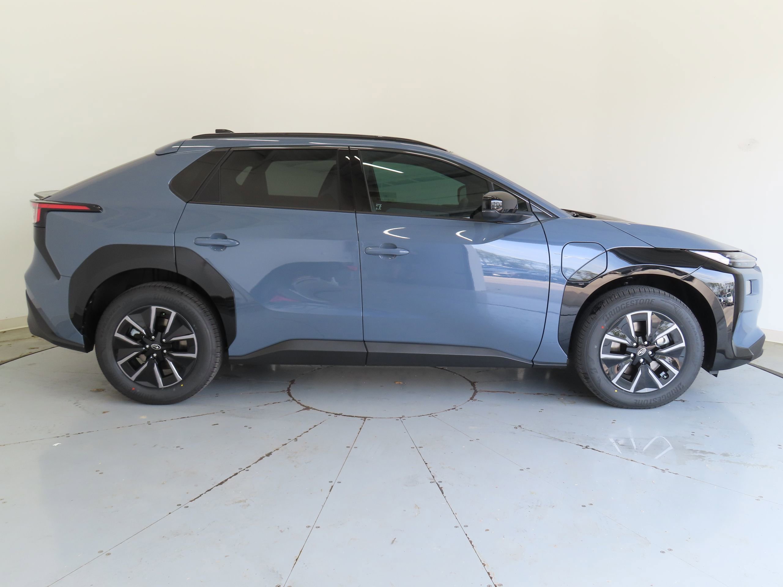 New 2026 Subaru Solterra Premium image 2