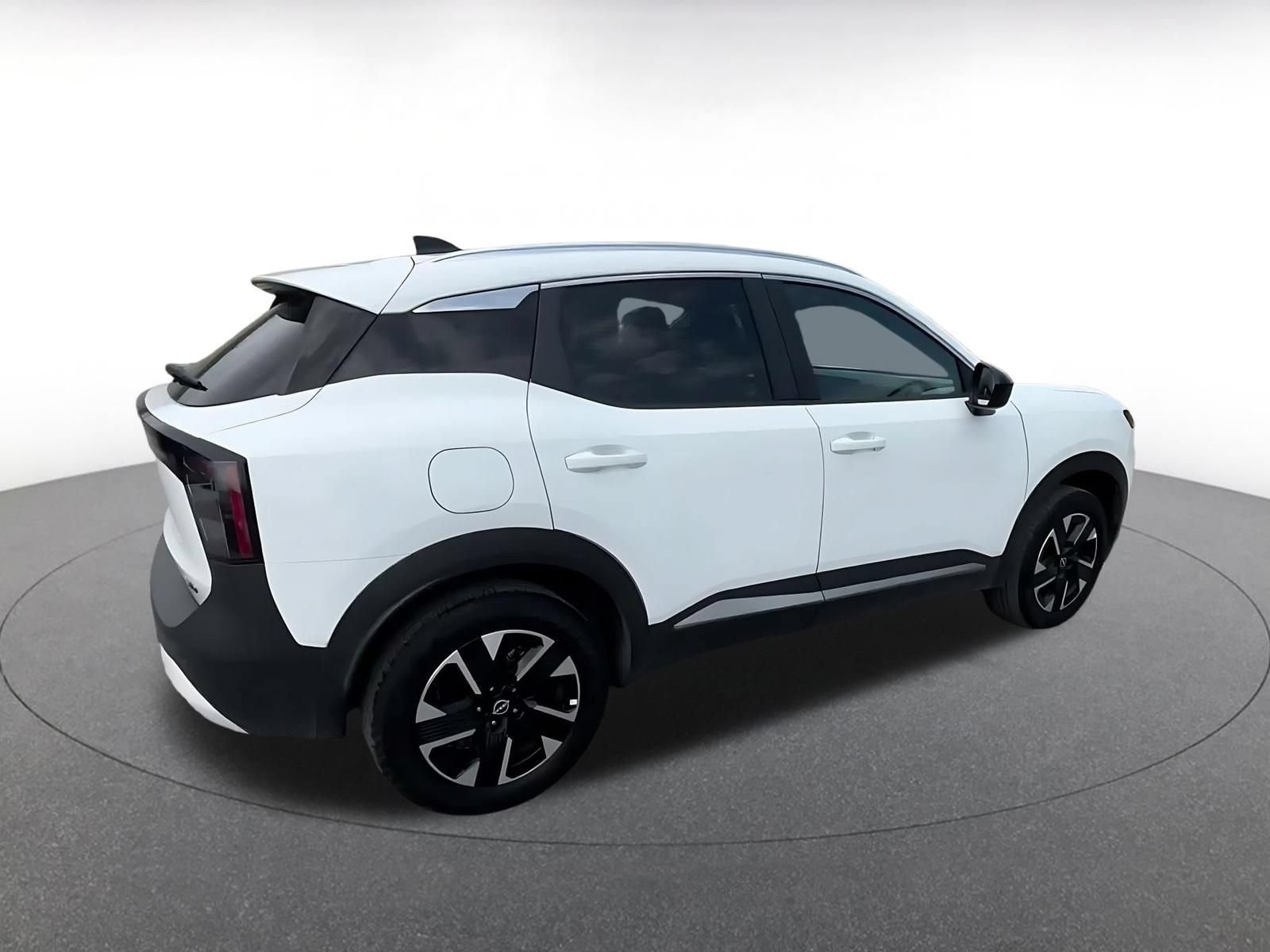 Used 2026 Nissan Kicks SV w/ Cold Weather Package AWD/4WD image 13