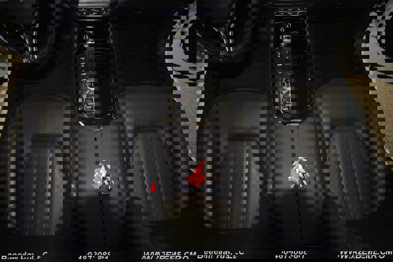 Used 2021 Maserati Levante image 16