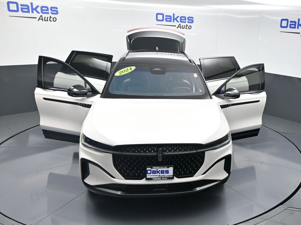 Used 2024 Lincoln Nautilus Reserve w/ Jet Appearance Package (87T) image 60