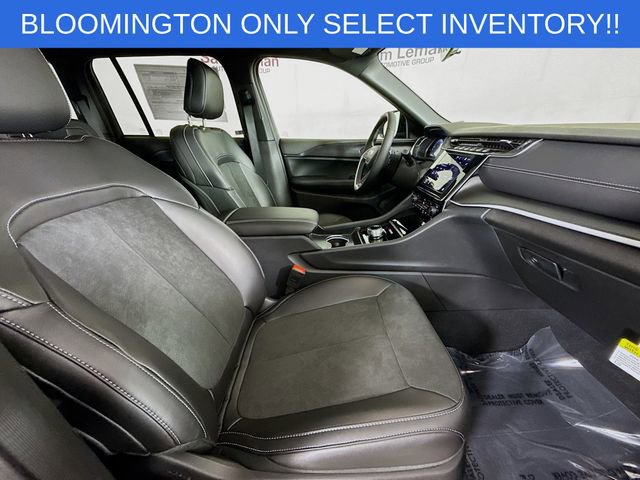 New 2025 Jeep Grand Cherokee Altitude w/ Trailer Tow Package image 27